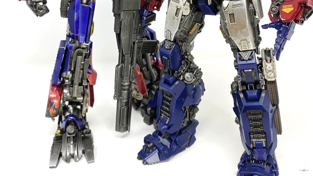 Threezero DLX Revenge Of The Fallen Optimus Prime In Hand Image  (5 of 33)